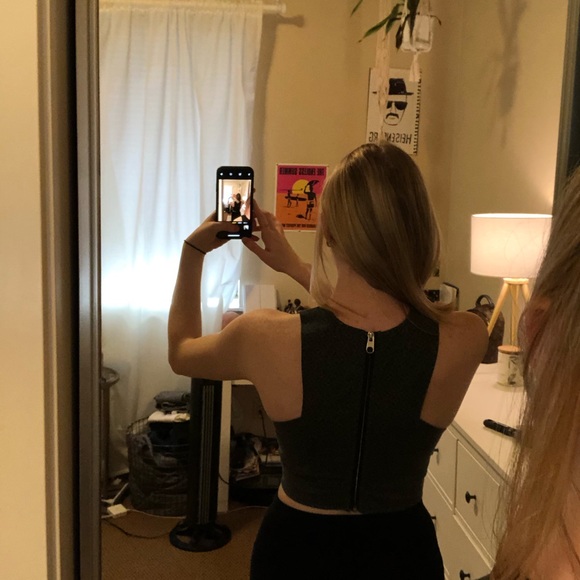 Urban outfitters zipper crop top - Picture 1 of 5